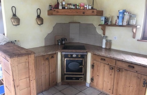 Volleges Ski Chalet | Spacious Wooden Chalet near Verbier with Jacuzzi!