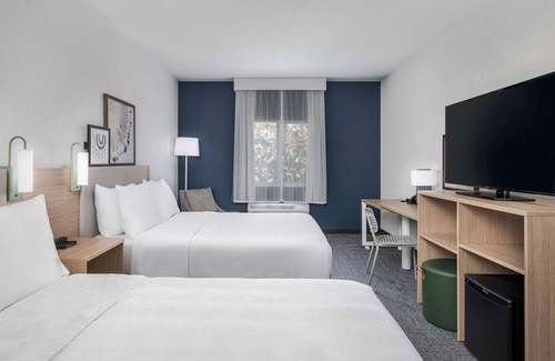 Dumas Hotel | Spark by Hilton Dumas