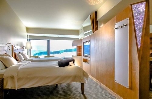 Vernon Hotel | Sparkling Hill Resort and Spa - Adults Only