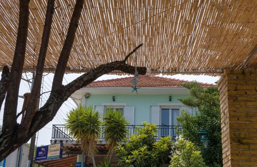 Agia Marina Apartment | sparrow apartment (Σπουργιτης)