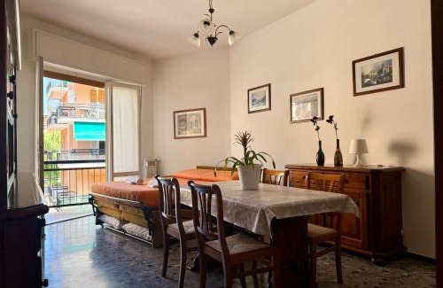 Marina di Andora Apartment | Spazioso alloggio a 50 mt dal mare con possibilità di posto auto