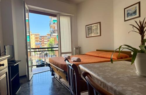 Marina di Andora Apartment | Spazioso alloggio a 50 mt dal mare con possibilità di posto auto