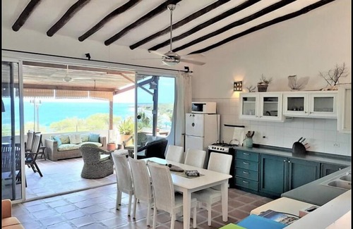 Soto Villa | SPECIAL RATES! Ocean views + private pool, 3-bds/3 baths, kids + pets welcome