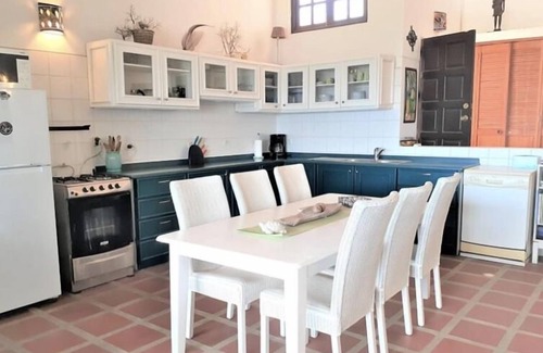 Soto Villa | SPECIAL RATES! Ocean views + private pool, 3-bds/3 baths, kids + pets welcome