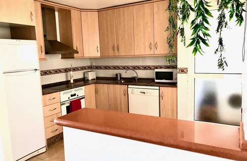 Los Geraeos Apartment | Spectacular apartment with sea views. WIFI. SmartTV 58”