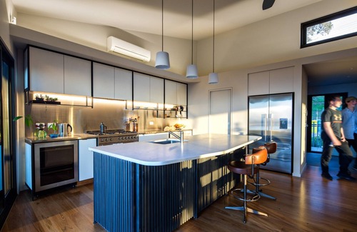 McCrae House | Spectacular Bay Views from South Channel House, McCrae