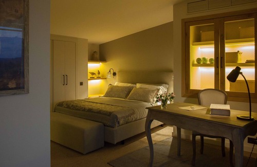 Torroella de Montgri Apartment | Spectacular duplex overlooking Emporda Golf Course Lake