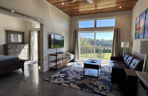 Moanalua House | SPECTACULAR GOLF COURSE FRONTAGE HOME "G", NEW/CLEAN:Nr. CAMP SMITH/JBPHH/AIRPT.