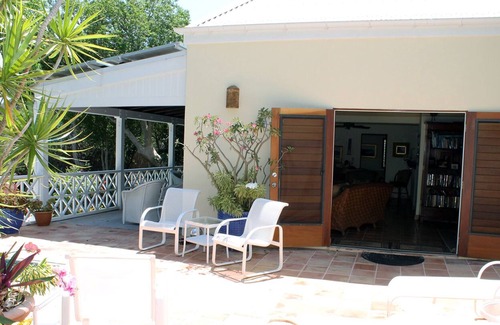 Rendezvous & Ditleff Villa | Spectacular Luxury Beach Villa on Klein Bay. Just steps to the Beach!