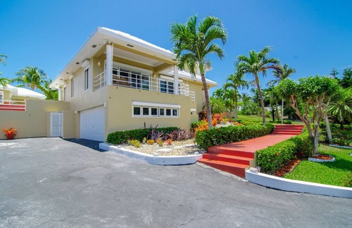 Westwind House | Spectacular luxury estate in paradise