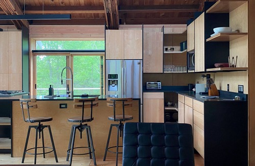 Chilmark House | Spectacular Newly Renovated Home in Menemsha