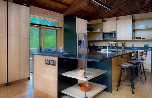 Chilmark House | Spectacular Newly Renovated Home in Menemsha