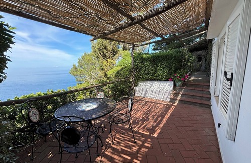 Anacapri Cottage | Spectacular sea views and salt water swimming pool on Capri