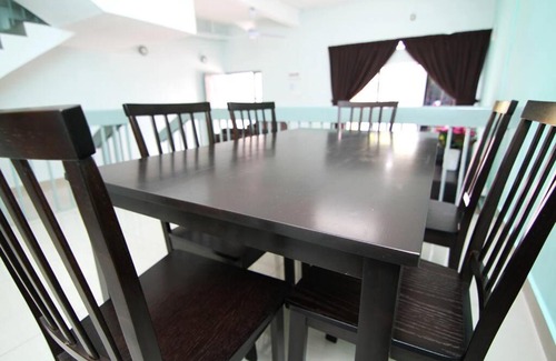 Sungai Pelek House | SPHOMESTAY bagan lalang sungai pelek