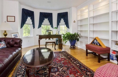 Silver Beach House | Spindrift Hill