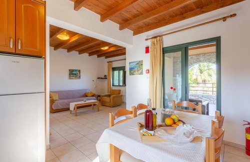Fragkokastello Villa | Spiros Beach Villa - Two Bedroom Villa, Sleeps 5
