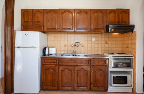 Agios Stefanos Apartment | Spiros in Saint Stephanos, Corfu - Idyllic Mediterranean Retreat