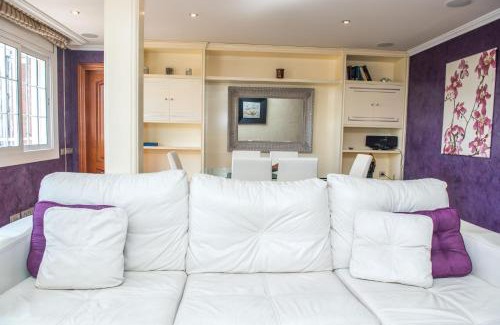 L'Antiga Esquerra de l'Eixample Apartment | Splendid Gaudi Mercat del Ninot Apartment