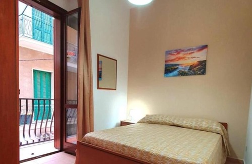 Margherita di Savoia Apartment | Splendid quadruple in the center, 2 steps from the sea