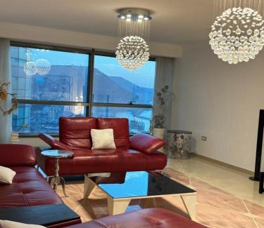 Hai El Moudjahiddine Apartment | Splendide appartement style new-yorkais de 180 m2 à mobilart vue mer pour famille uniquement