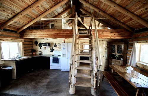 Blanding Cabin | Split Ridge Cabin near Blanding Utah