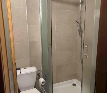 Golcuv Jenikov House | Sport centrum na hřišti