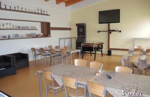 Horni Pocaply House | Sportovní areál Horní Počaply