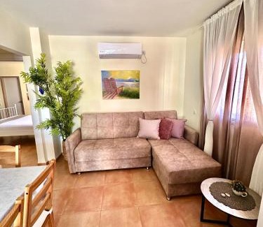 Livnim House | Spot in the Village פינה במושב