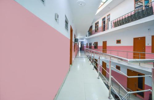 Sector 45 Hotel | SPOT ON 36686 Hotel Om Shanti Palace