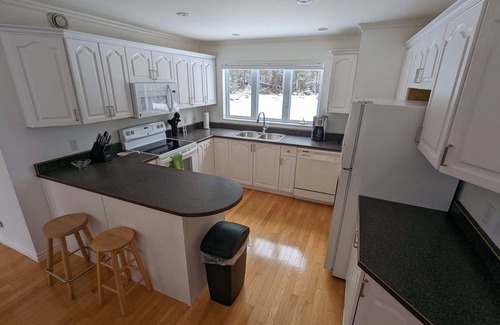 Pasadena Ski Chalet | Spruce Grove Chalet - Humber Valley Resort