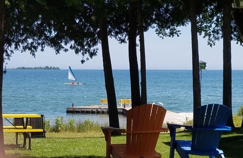 Baileys Harbor Hotel | Square Rigger Harbor Motel