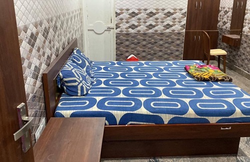 Arakkonam Hotel | Sri Mahalakshmi Deluxe Lodge