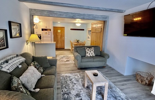 Mammoth Lakes House | St. Anton Condos With Rec Center