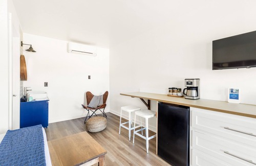 Falls of Rough Hotel | St. Clair Motor Lodge