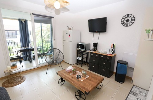 Saint-Cyprien Plage Apartment | St Cyprien cozy and comfortable studio close to the port