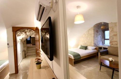 Old City Apartment | St. John Apartment