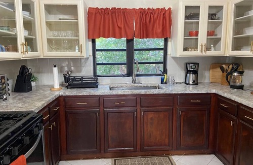 Estate Pastory House | St. John USVI, Modern Villa, Oceanview, King Suite