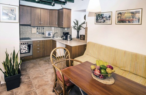 Benitses House | “St.Marina” 3flr house in the ♥ of the village 2΄walk to beach