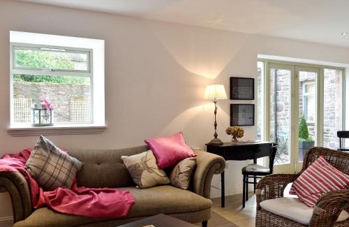 Alexandria House | St Ronan's Place