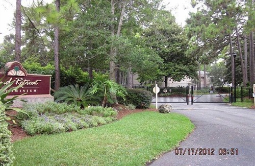 Saint Simons Heights Condo | St. Simons Island Getaway (2bed 2bath sleeps 6)