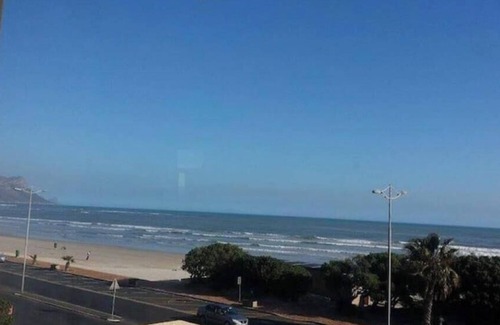 Strand Apartment | St Tropez 202 Seafront Apartment Strand