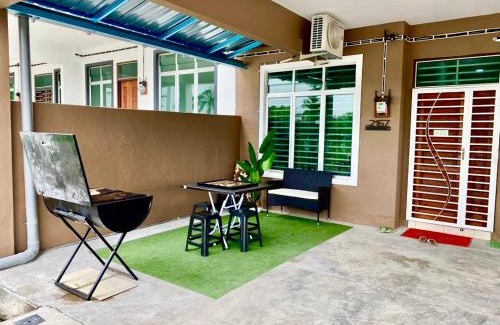 Sungai Baru Tengah House | ST2167 Arfa Permata Homestay