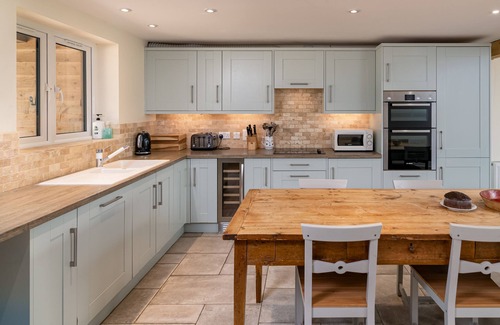 Petersfield Cottage | Stable Cottage - Beautiful Family Property in Rural Hampshire