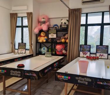 George Town Hotel | Stallions Suite