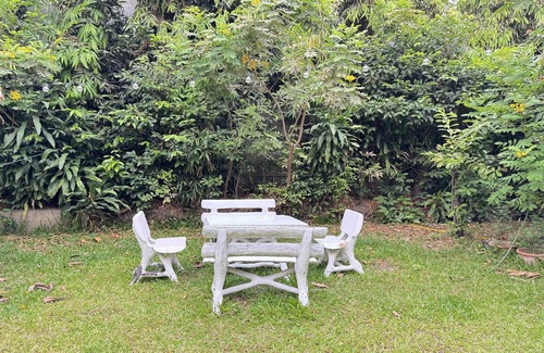 Su Thep House | Standard Twin Charm | Great for Friends