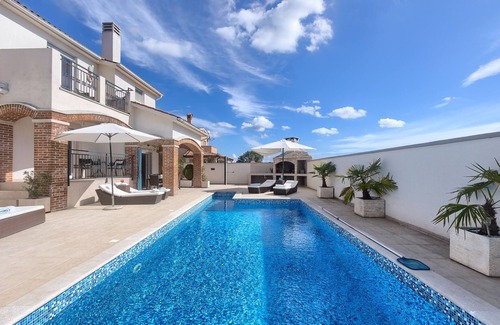 Jadreski Villa | * Star dream villa - dream house, dream pool, dream location, dreamy peace