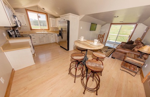 Bedford House | Star Valley Lodge - Welcome to Yellowstone 1890