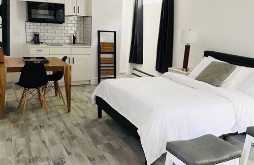 Silver Lake Apartment | Staten Island Private Apartment