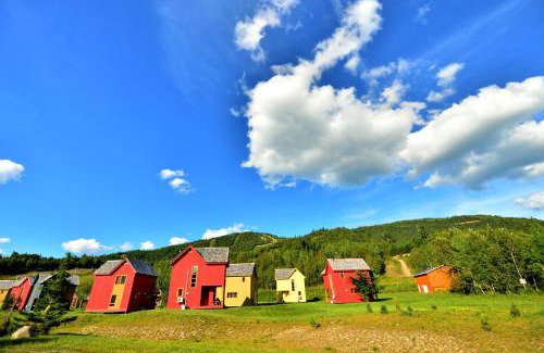 New Richmond Ski Chalet | Station touristique Pin Rouge