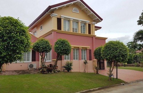 Suba Basbas House | Stay at Amare 5BR Home Pacific Grand Mactan
